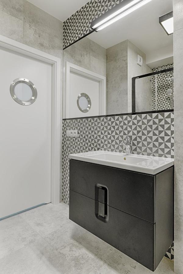 Sea Breeze Apartment Dziwnowek Bagian luar foto